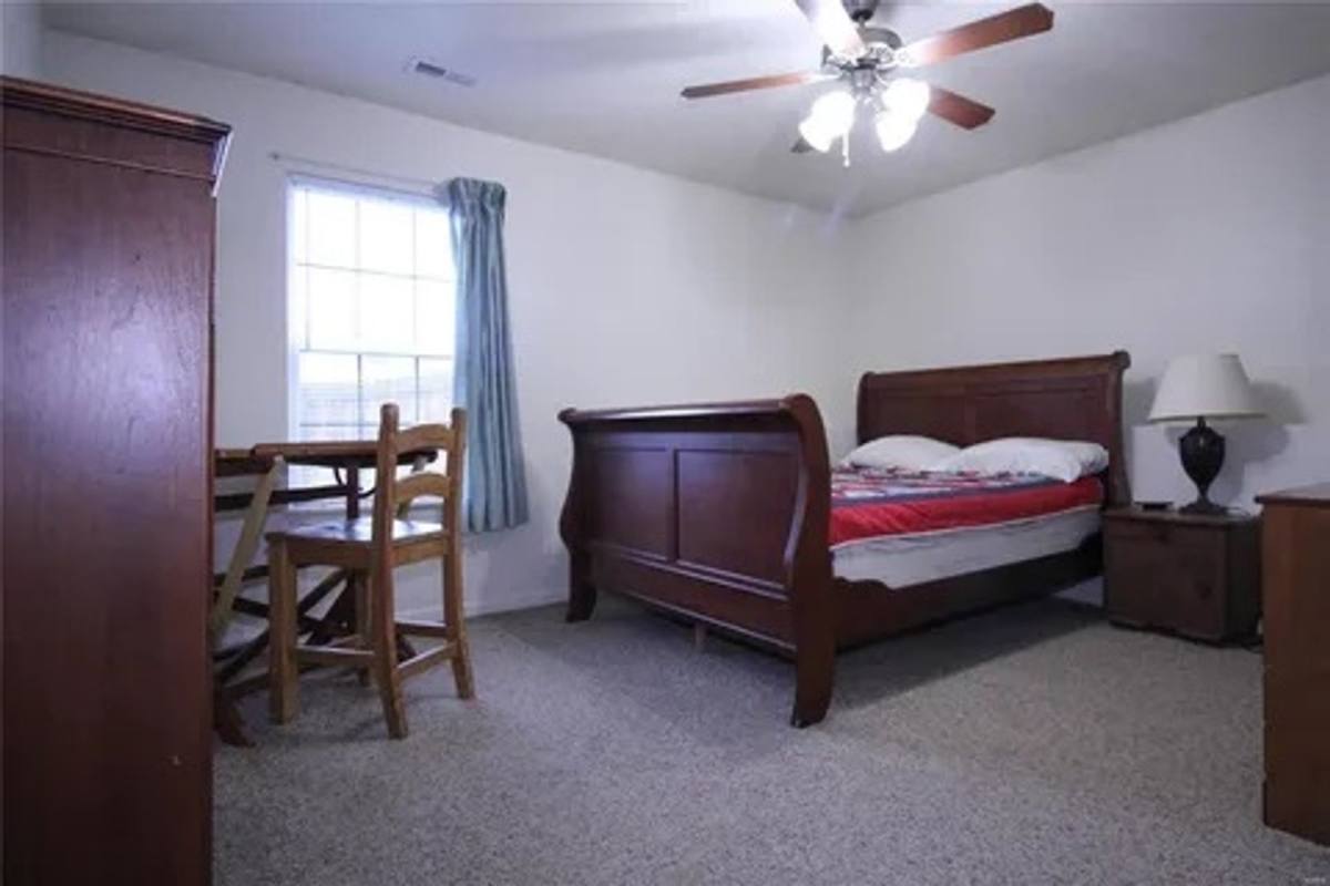 Apartment for rent at 21012 Homer Rd, Saint Robert, MO 65584