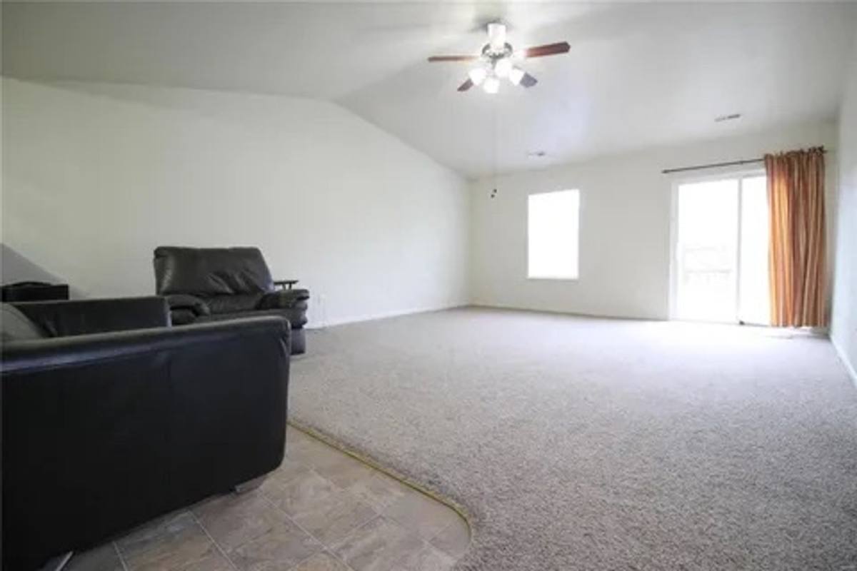 Apartment for rent at 21012 Homer Rd, Saint Robert, MO 65584