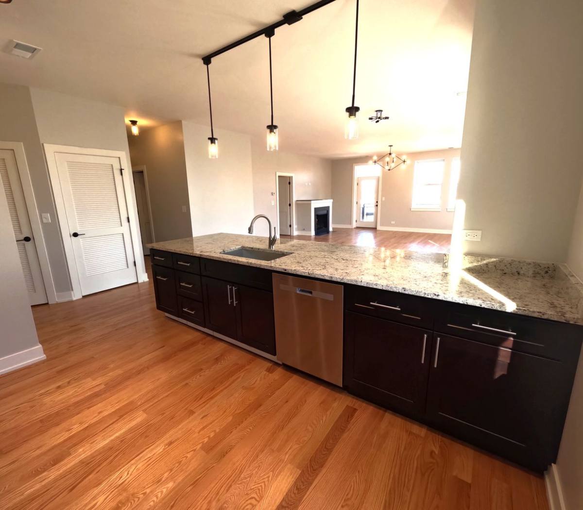 Apartment for rent at 1622 S Wood St, Chicago, IL 60608