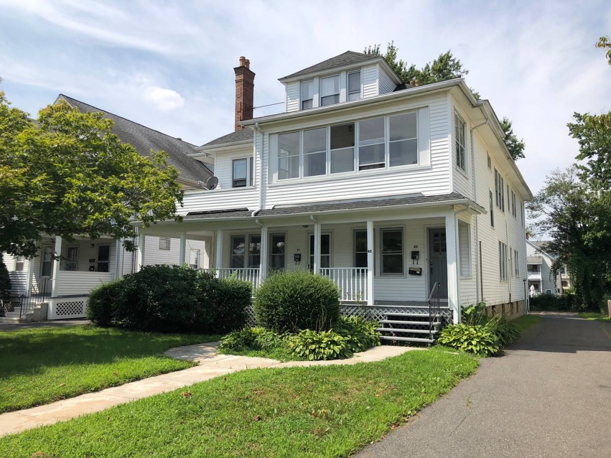 Apartment for rent at 45 Maplewood Ave, West Hartford, CT 06119