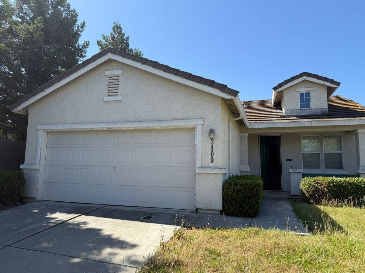 House for rent at 3409 Kauai Rd, West Sacramento, CA 95691