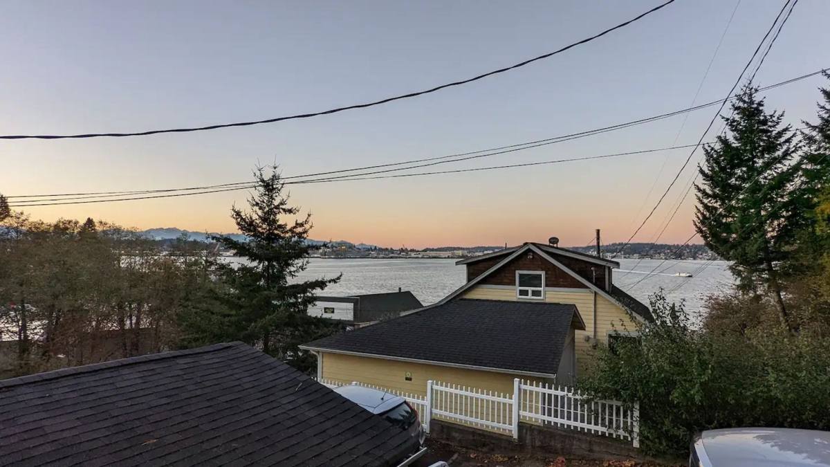 Apartment for rent at 1390 Retsil Rd E, Port Orchard, WA 98366