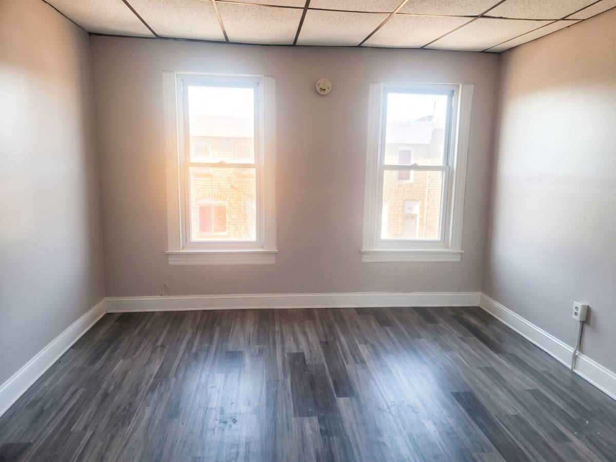 House for rent at 113 N Clinton St, Baltimore, MD 21224