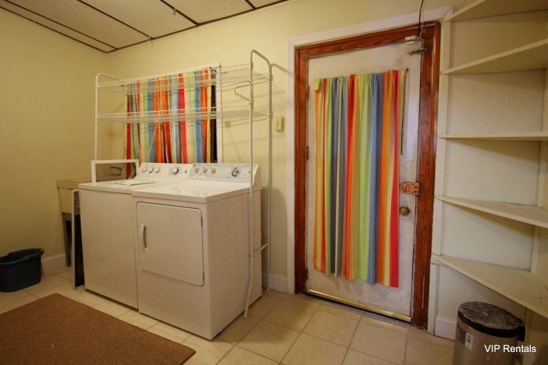 House for rent at 113 N Clinton St, Baltimore, MD 21224