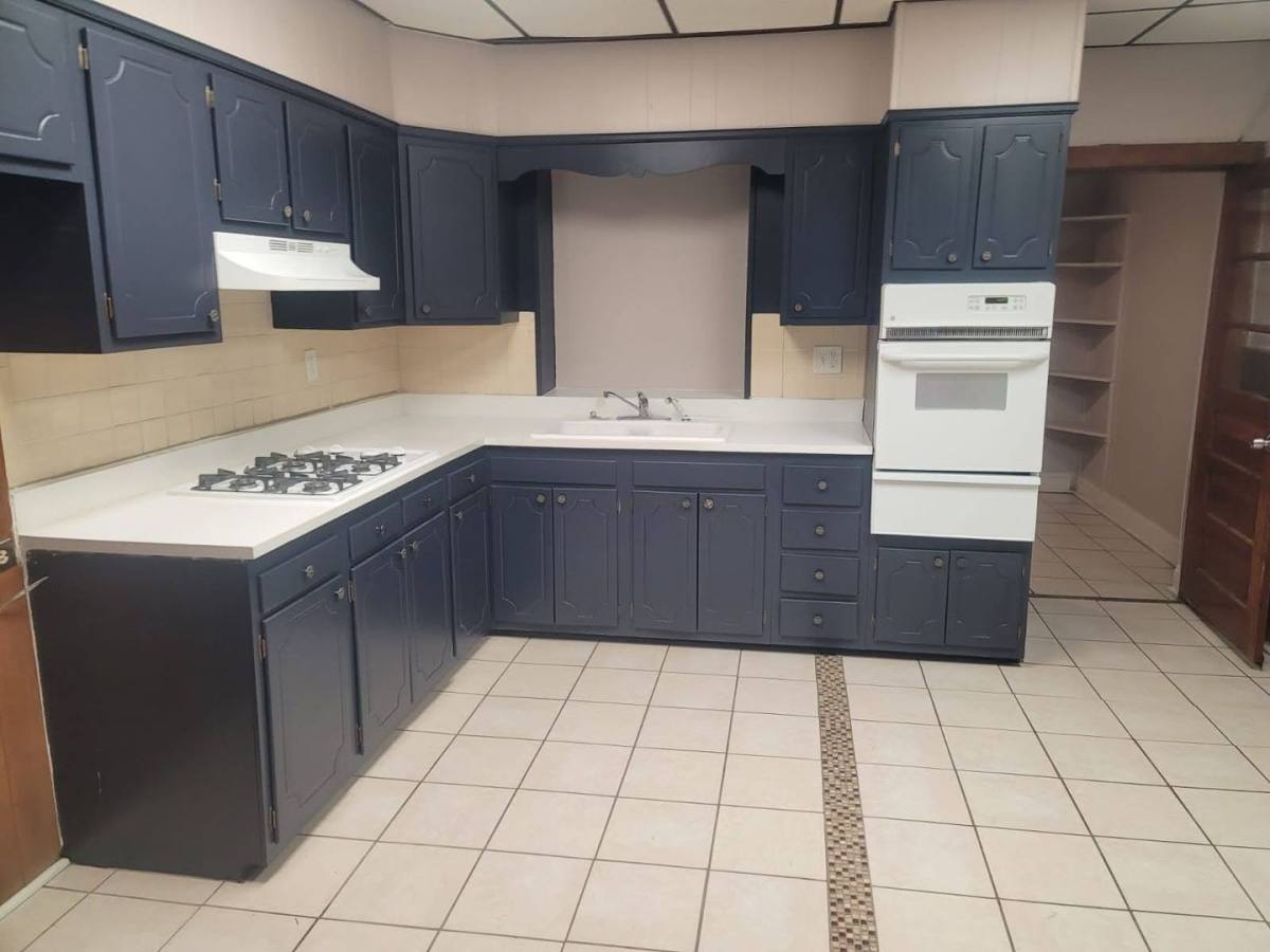 House for rent at 113 N Clinton St, Baltimore, MD 21224