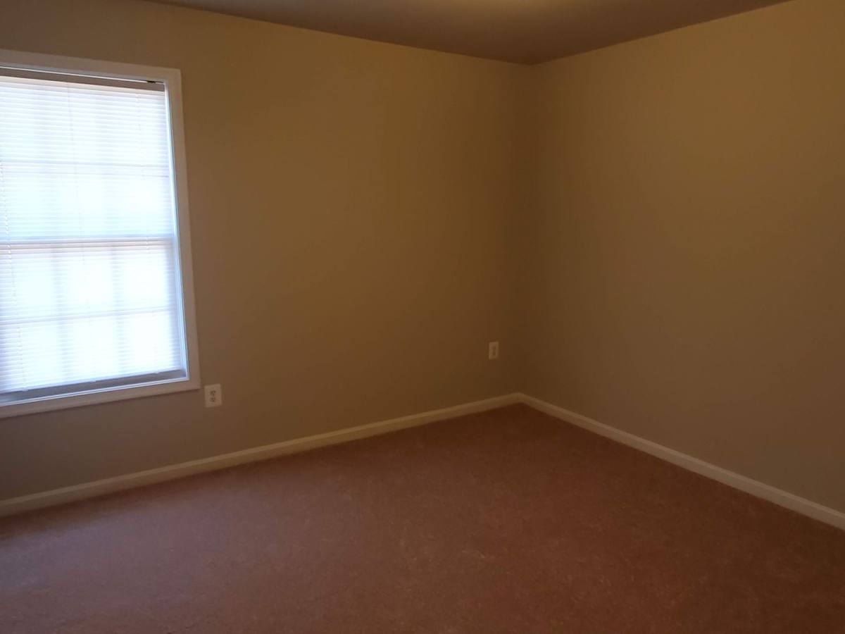 House for rent at 184 Aberdeen Dr, Culpeper, VA 22701