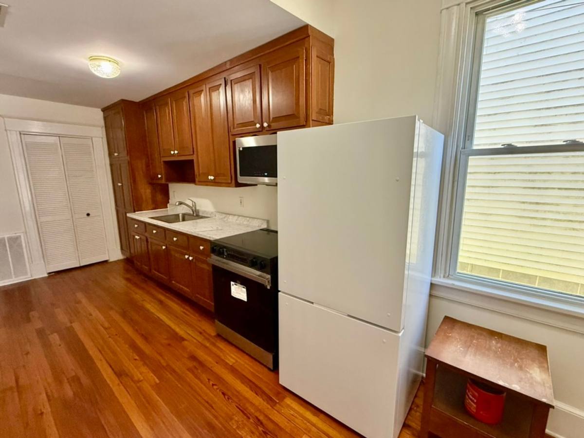 Apartment for rent at 1729 Porter St, Richmond, VA 23224