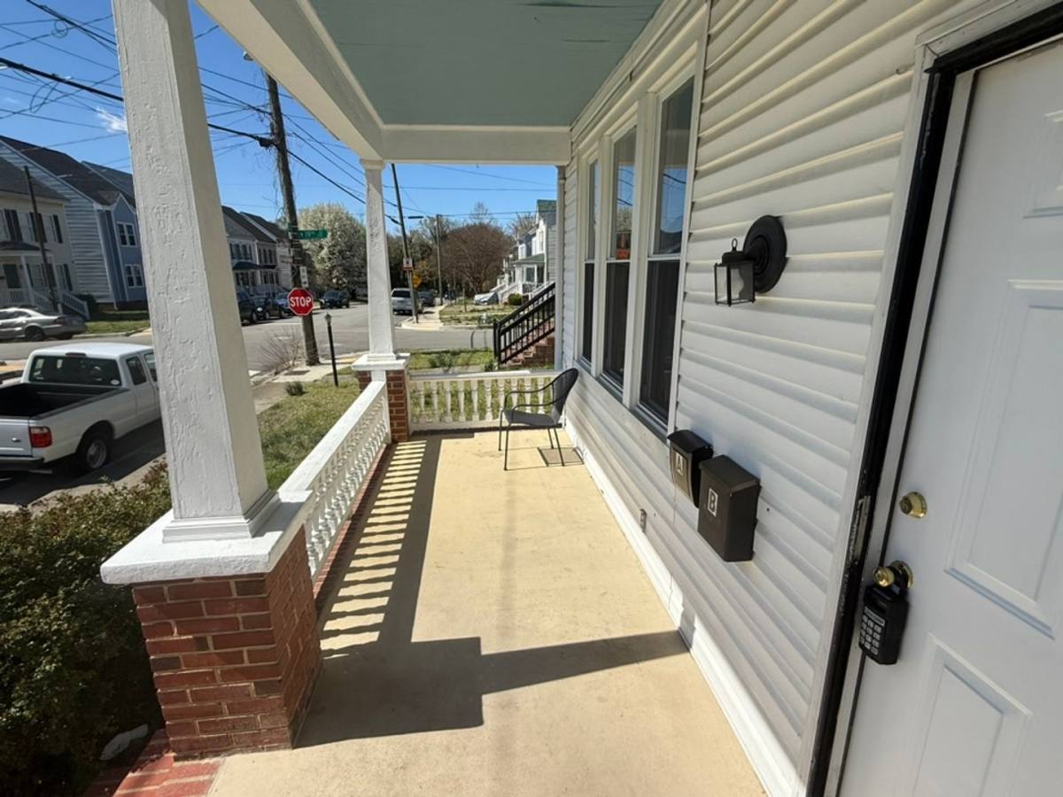 Apartment for rent at 1729 Porter St, Richmond, VA 23224