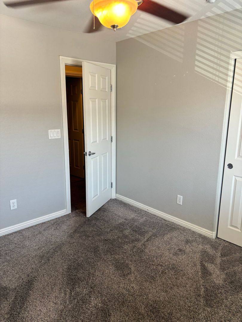 Townhouse for rent at 10147 Aspen Rose St, Las Vegas, NV 89183
