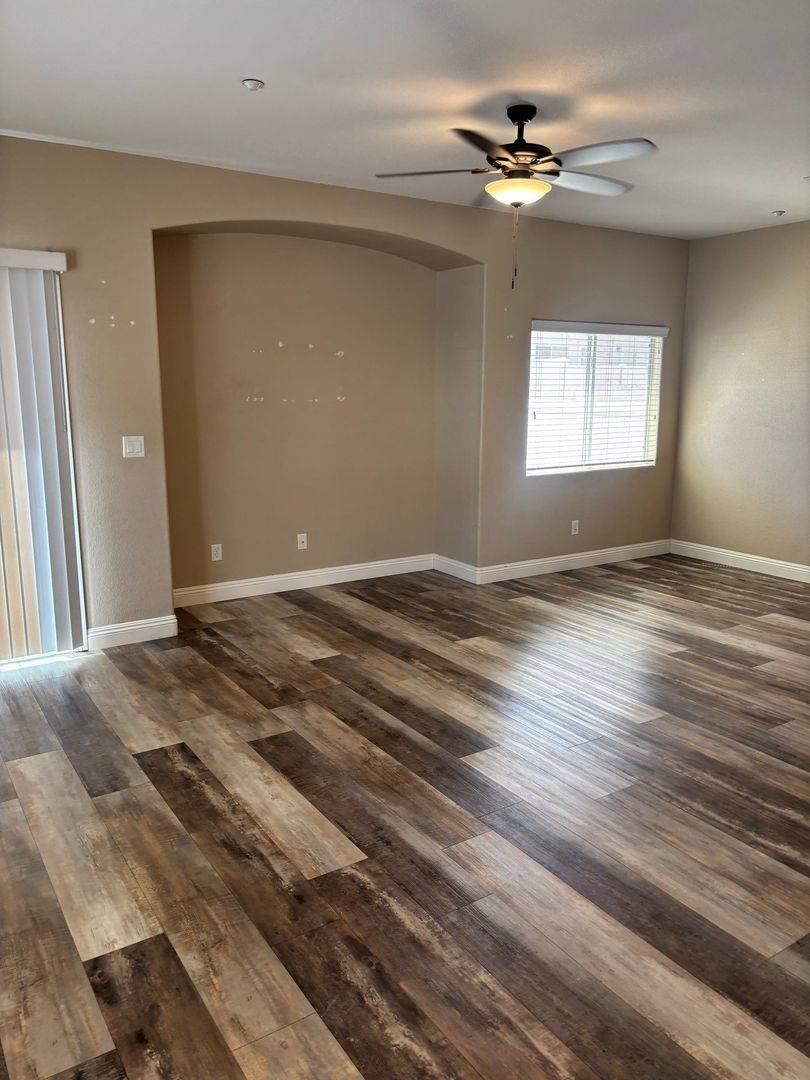 Townhouse for rent at 10147 Aspen Rose St, Las Vegas, NV 89183