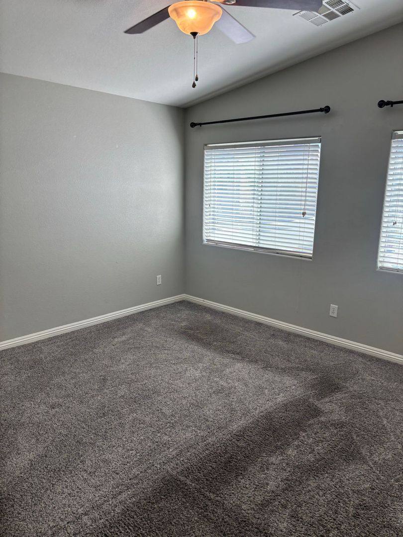 Townhouse for rent at 10147 Aspen Rose St, Las Vegas, NV 89183