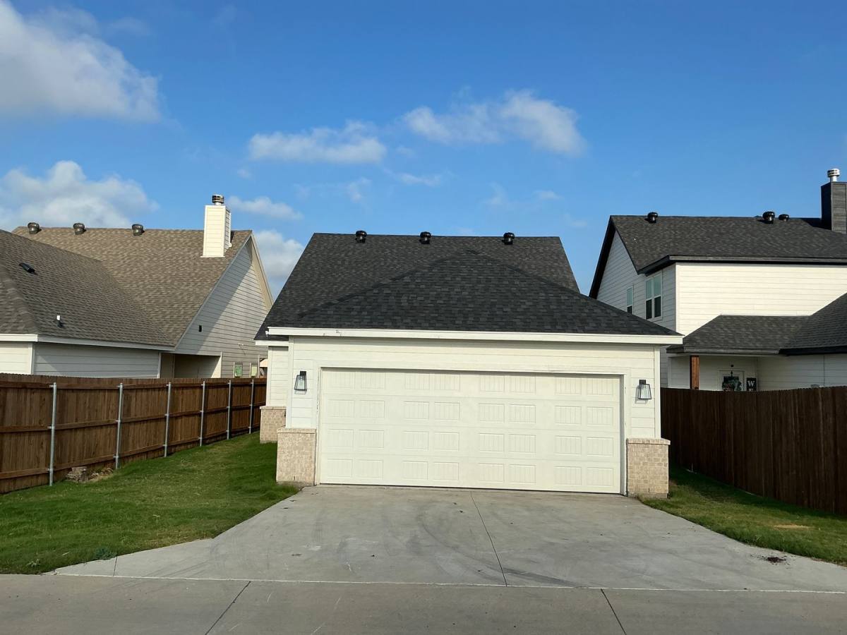House for rent at 636 The Cottages, Godley, TX 76044