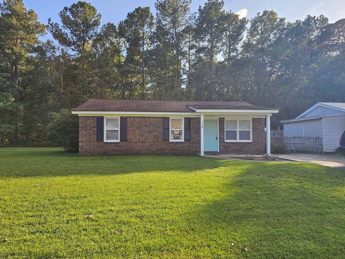 House for rent at 126 Red Cedar Dr, Goose Creek, SC 29445