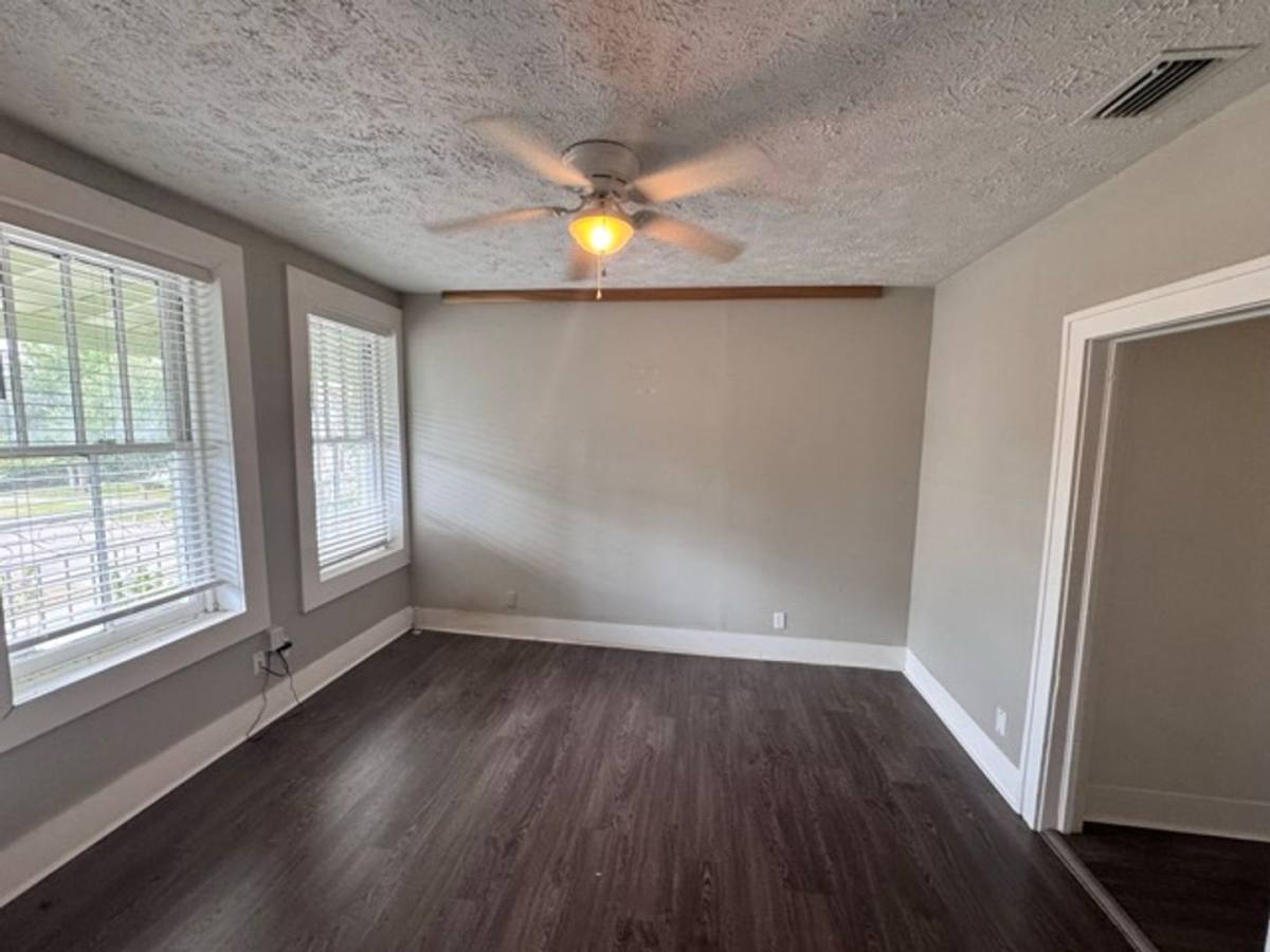 Apartment for rent at 1153 Walnut St, Jacksonville, FL 32206