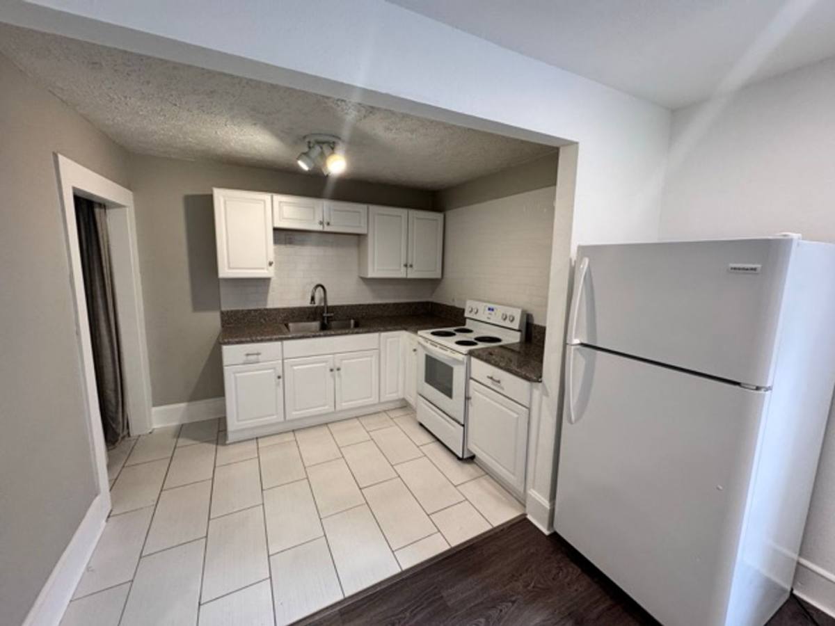 Apartment for rent at 1153 Walnut St, Jacksonville, FL 32206