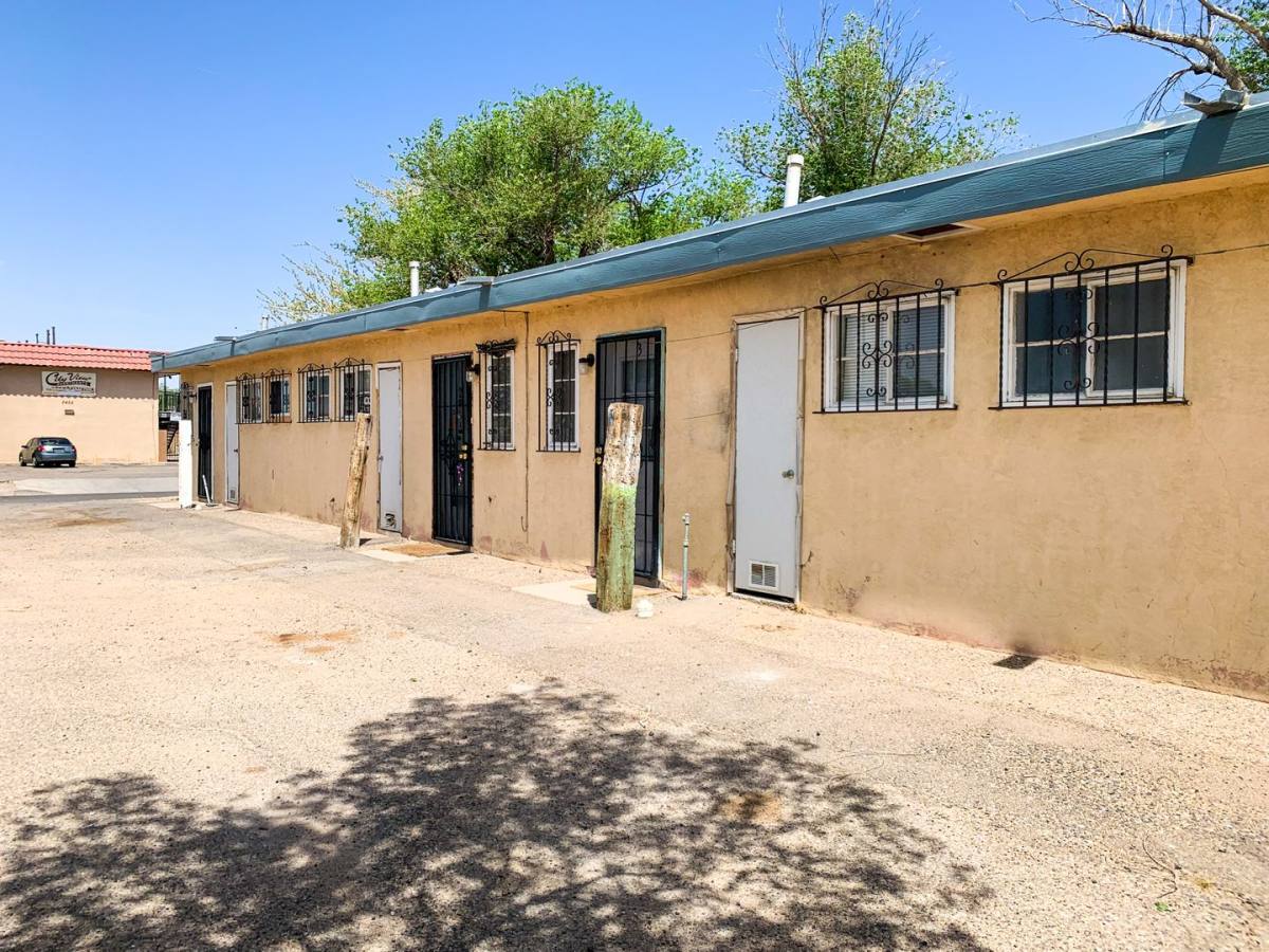 Apartment for rent at 3400 Crest Ave SE, Albuquerque, NM 87106