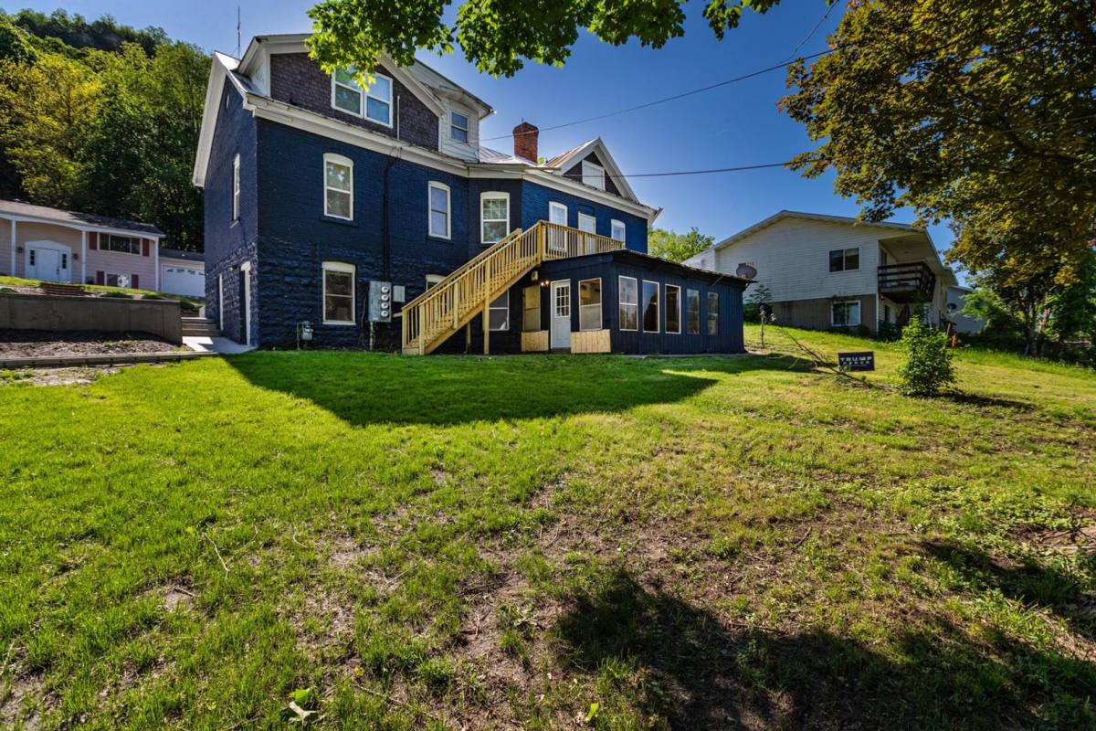 Apartment for rent at 1500-1504 31st St S, La Crosse, WI 54601