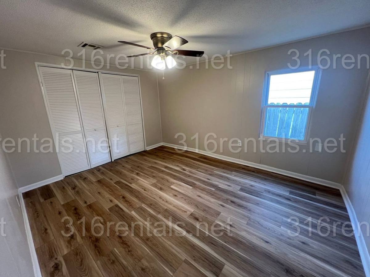 House for rent at 806 S Beverly Dr, Wichita, KS 67218