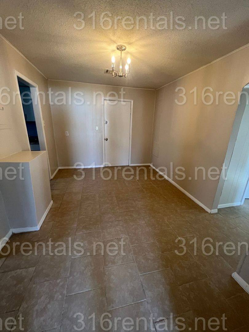 House for rent at 806 S Beverly Dr, Wichita, KS 67218