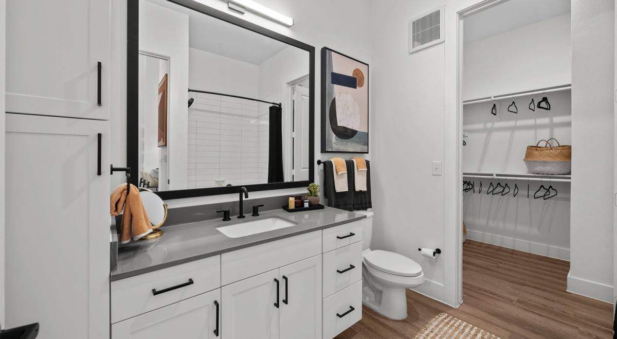 Apartment for rent at 762 Airport Blvd #A5-27, Austin, TX 78702