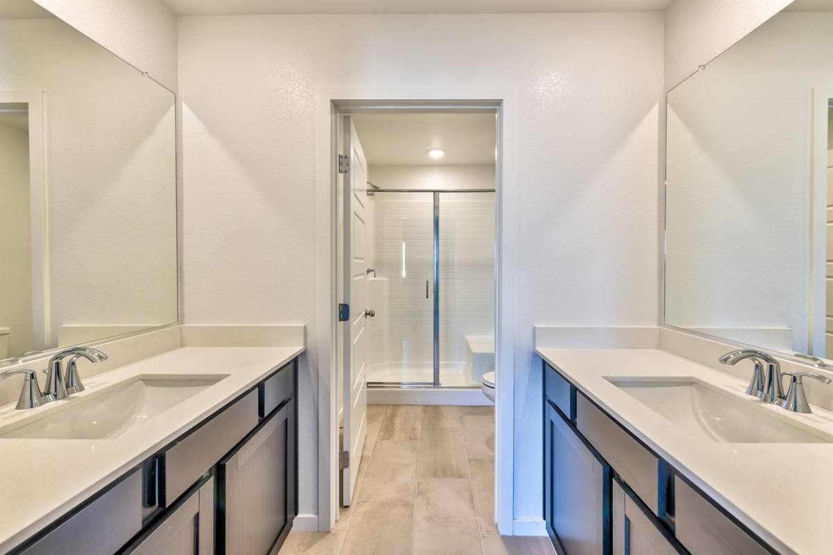 Townhouse for rent at 6288 Foxes Dale St, Las Vegas, NV 89166