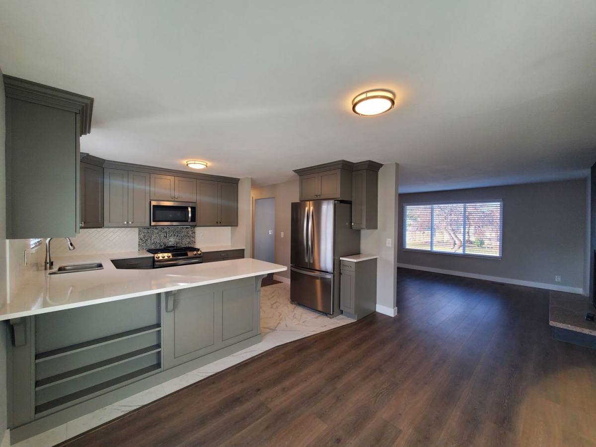 House for rent at 2694 E Teal Way, Sandy, UT 84093
