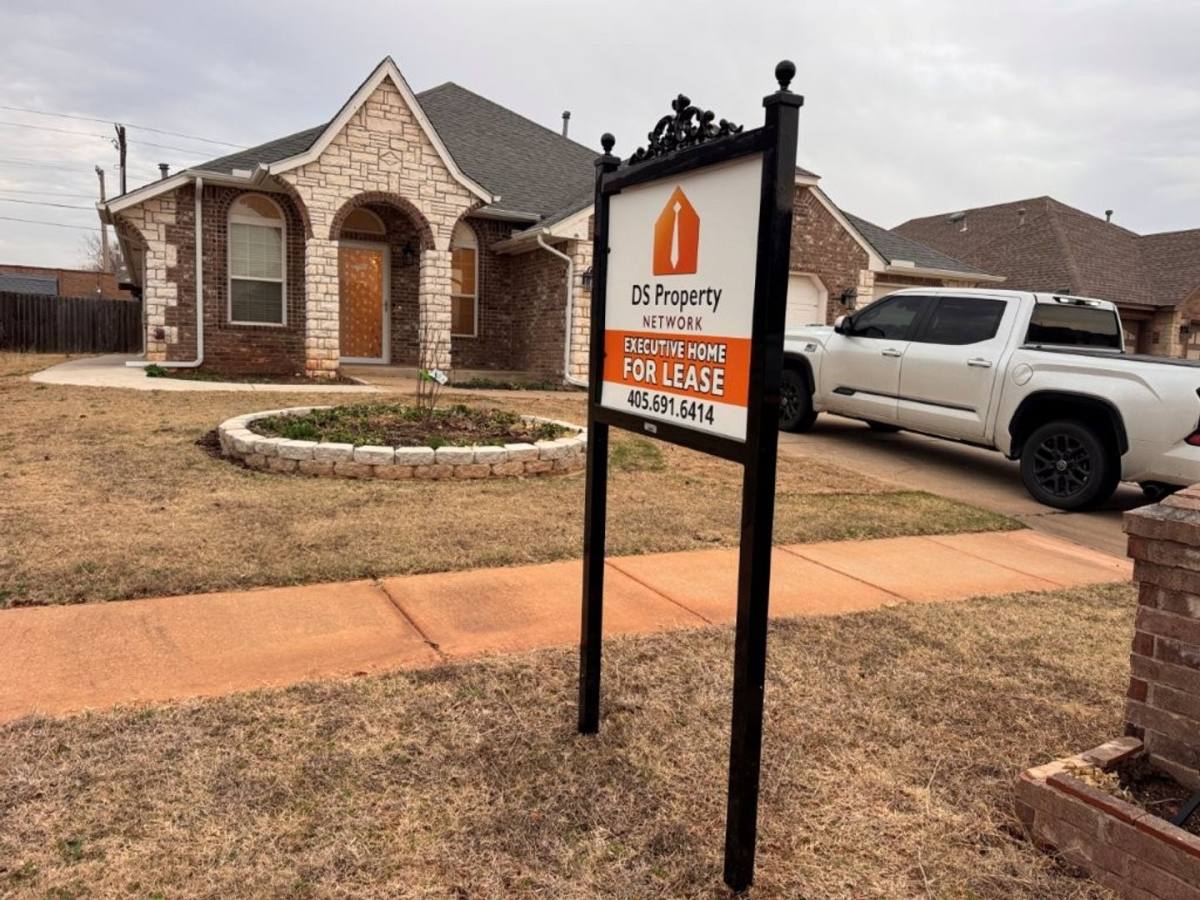 House for rent at 1704 Dorothy Dr, Oklahoma City, OK 73170
