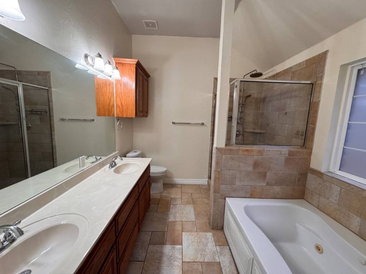 House for rent at 1704 Dorothy Dr, Oklahoma City, OK 73170