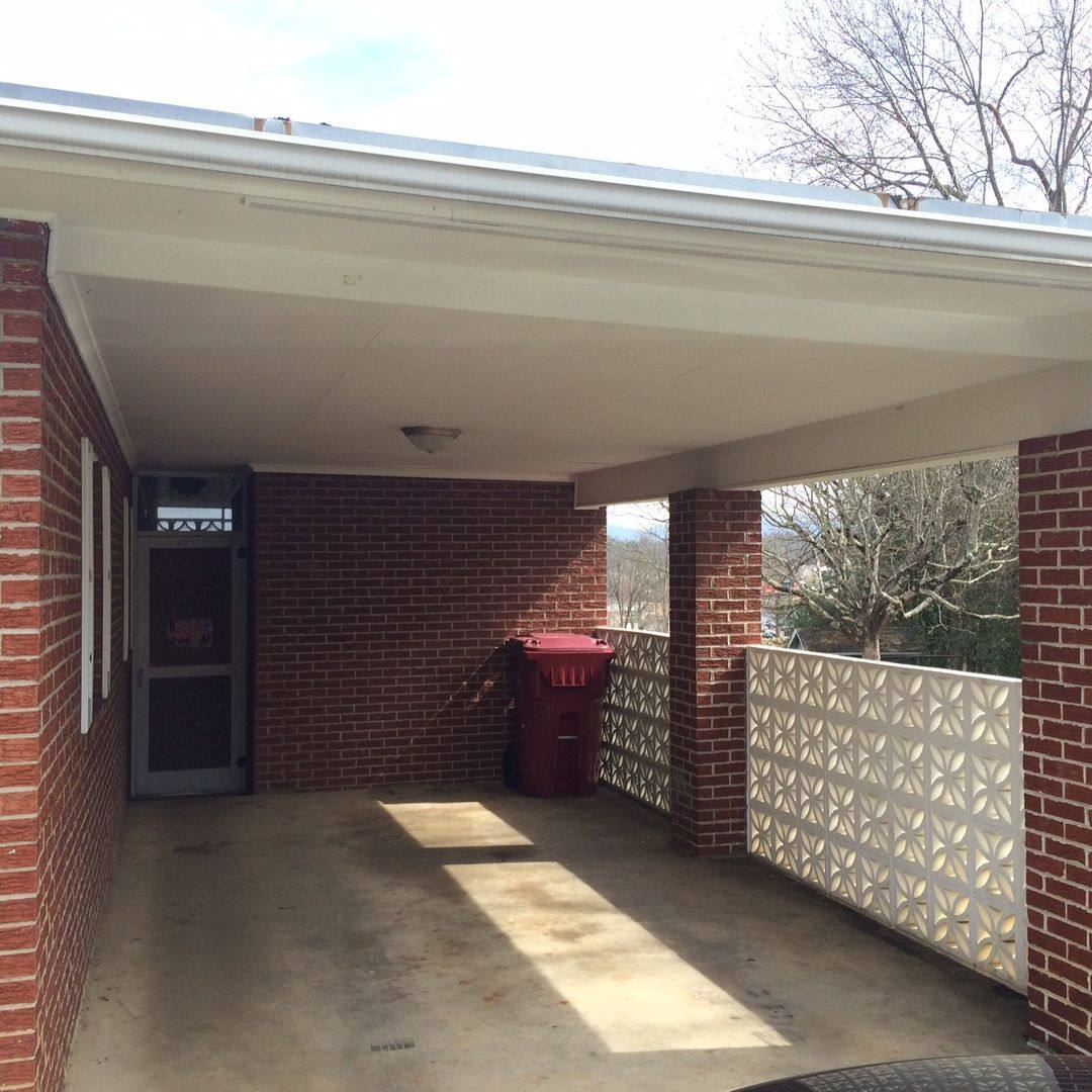House for rent at 617 Wendover Dr, Johnson City, TN 37604