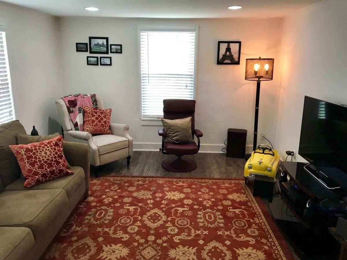 House for rent at 416 Lee St, Johnson City, TN 37604