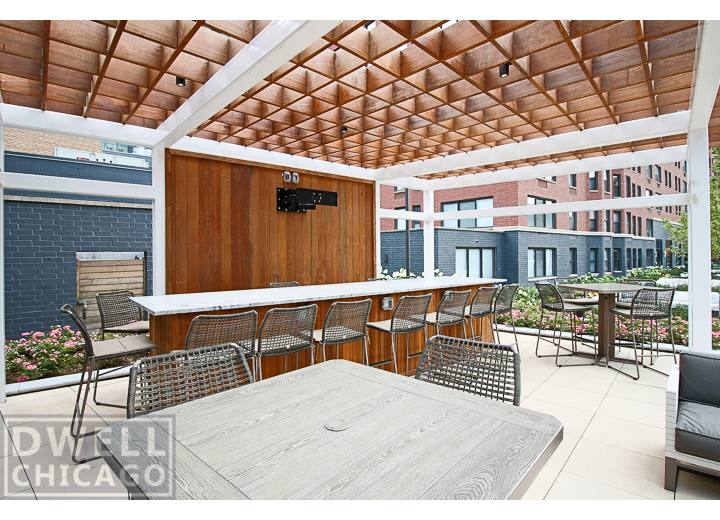 Apartment for rent at 320 W Illinois St, Chicago, IL 60654
