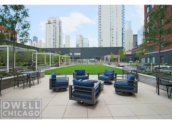 Apartment for rent at 320 W Illinois St, Chicago, IL 60654