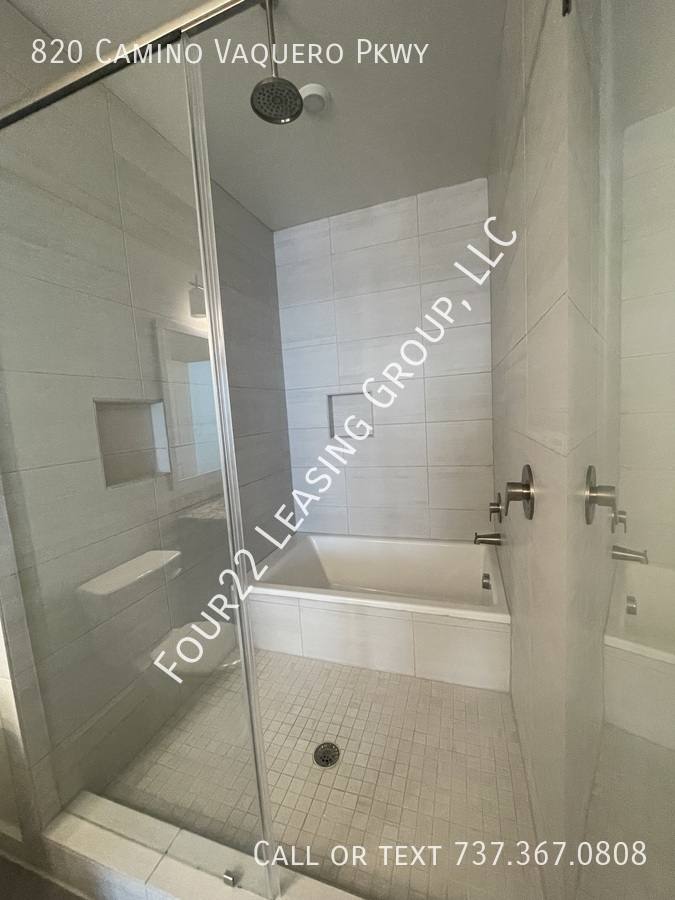 Apartment for rent at 820 Camino Vaquero Parkway, Austin, TX 78748