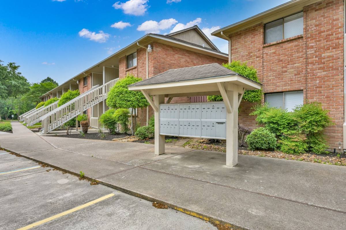 Apartment for rent at 14949 Highway 105 W, Montgomery, TX 77356