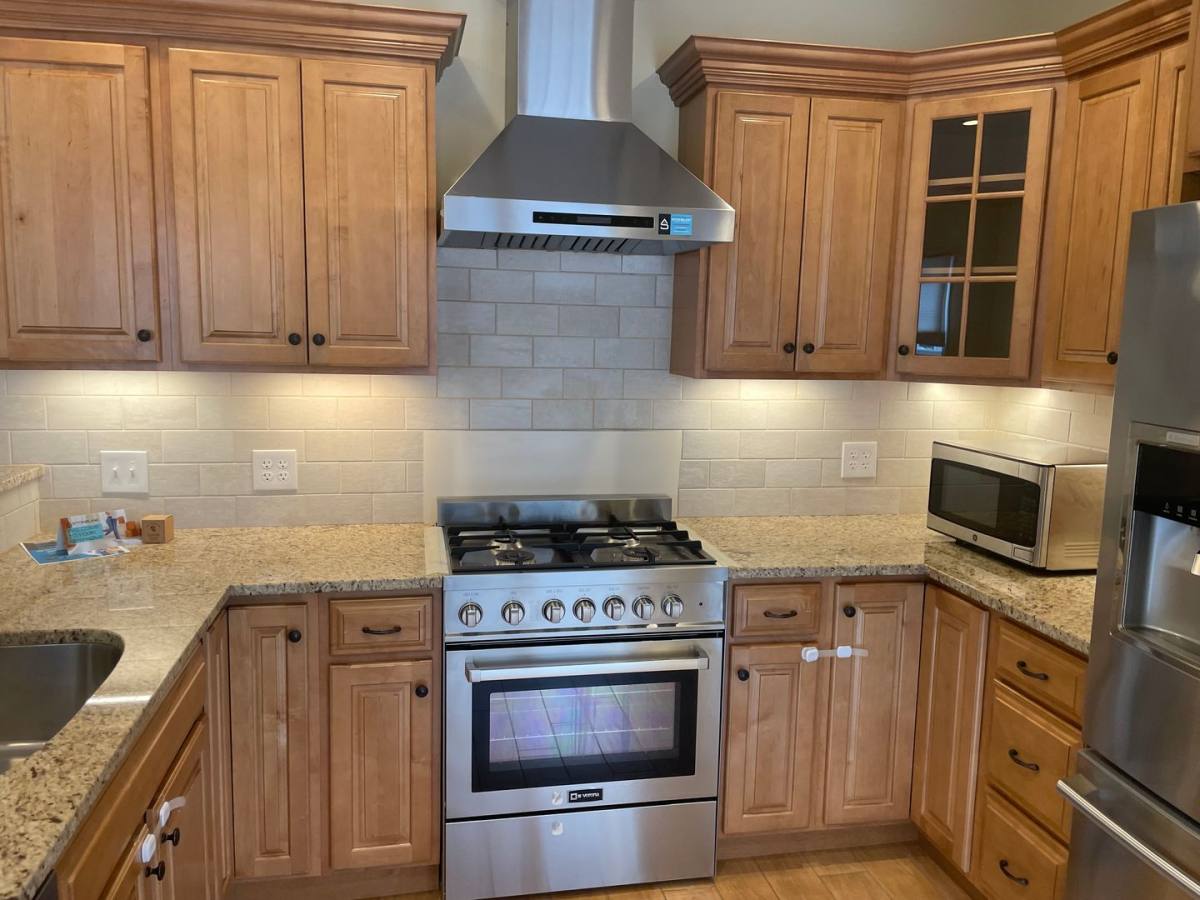 Apartment for rent at 27-29 Elmway St, Providence, RI 02906