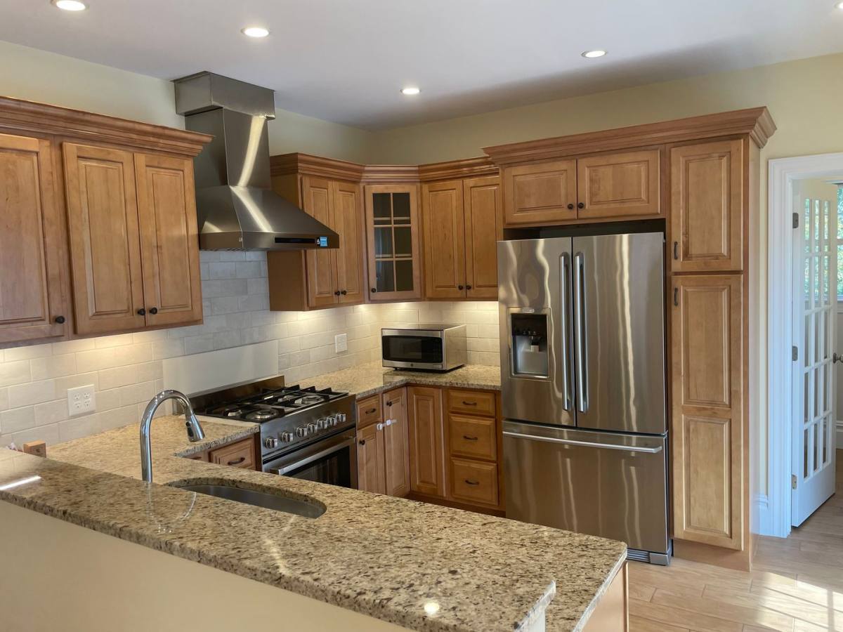 Apartment for rent at 27-29 Elmway St, Providence, RI 02906