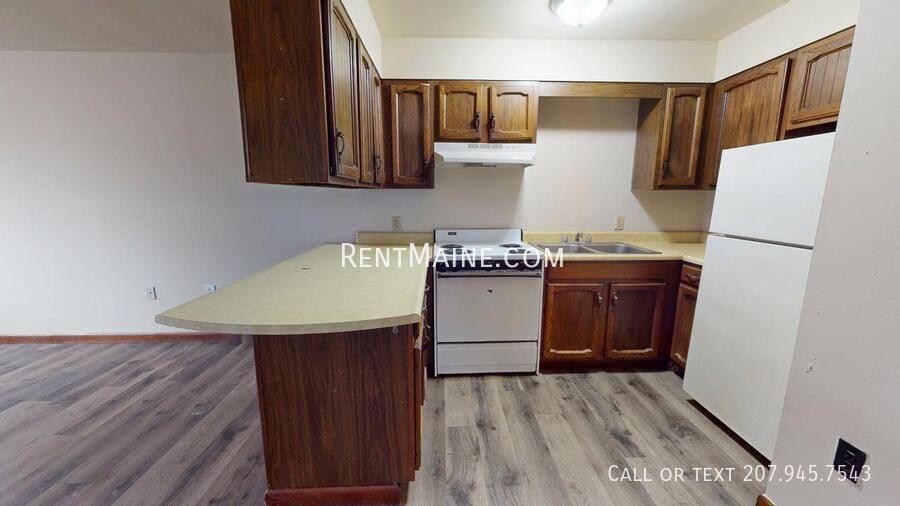 Apartment for rent at 47 Sanford St #5, Bangor, ME 04401