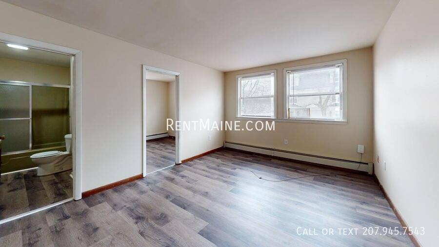 Apartment for rent at 47 Sanford St #5, Bangor, ME 04401
