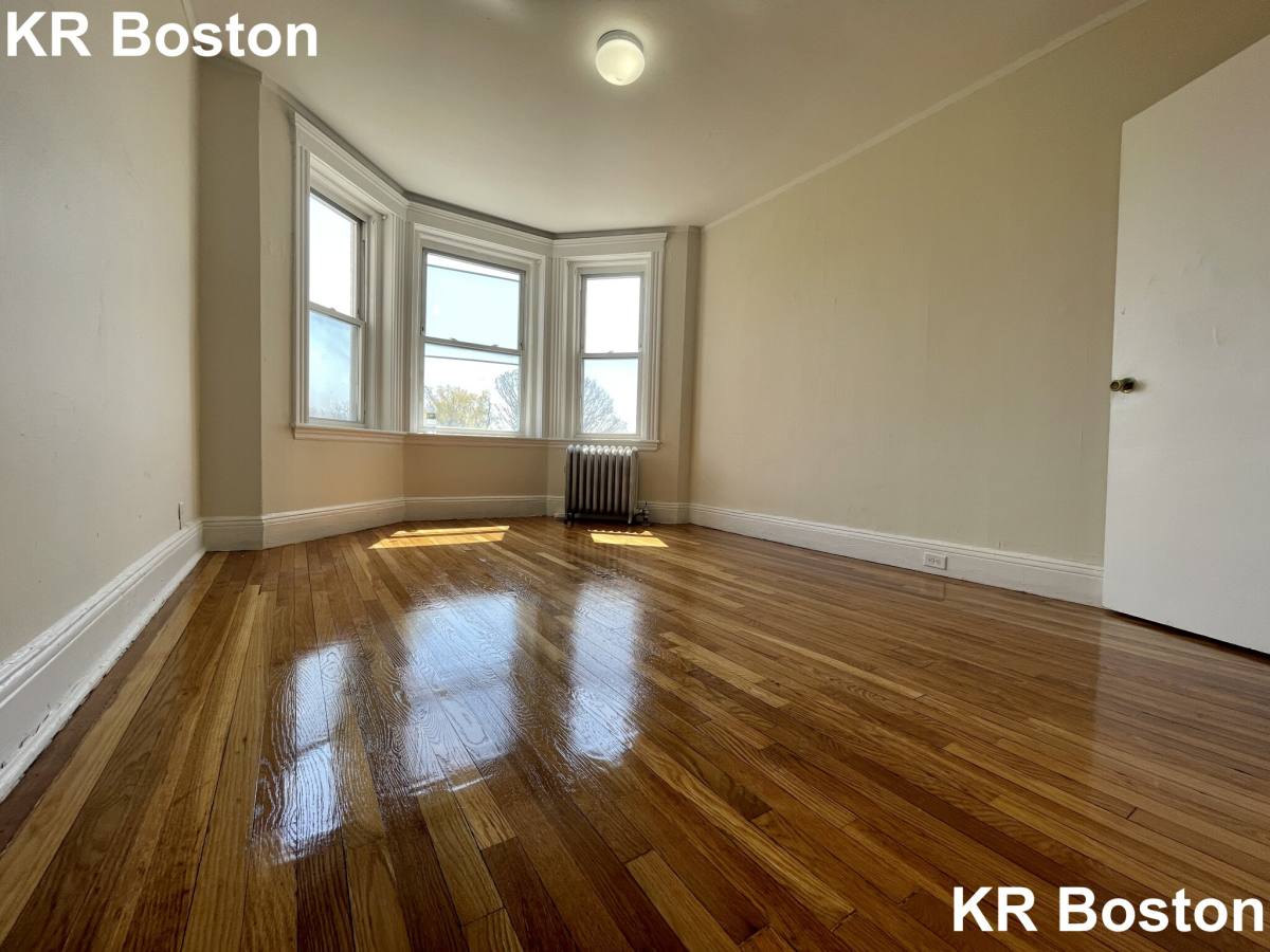Apartment for rent at 1191 Boylston St, Boston, MA 02215