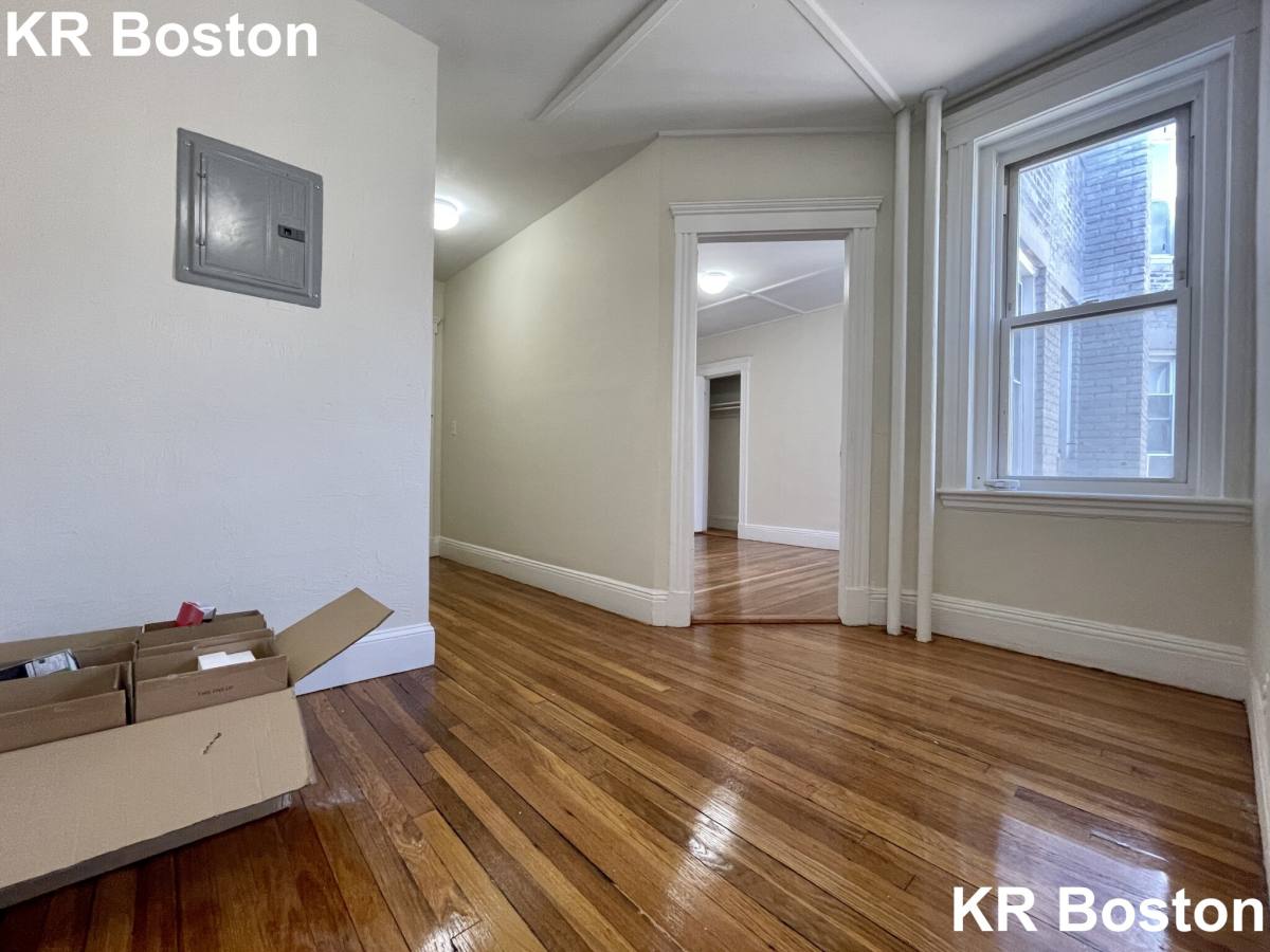 Apartment for rent at 1191 Boylston St, Boston, MA 02215