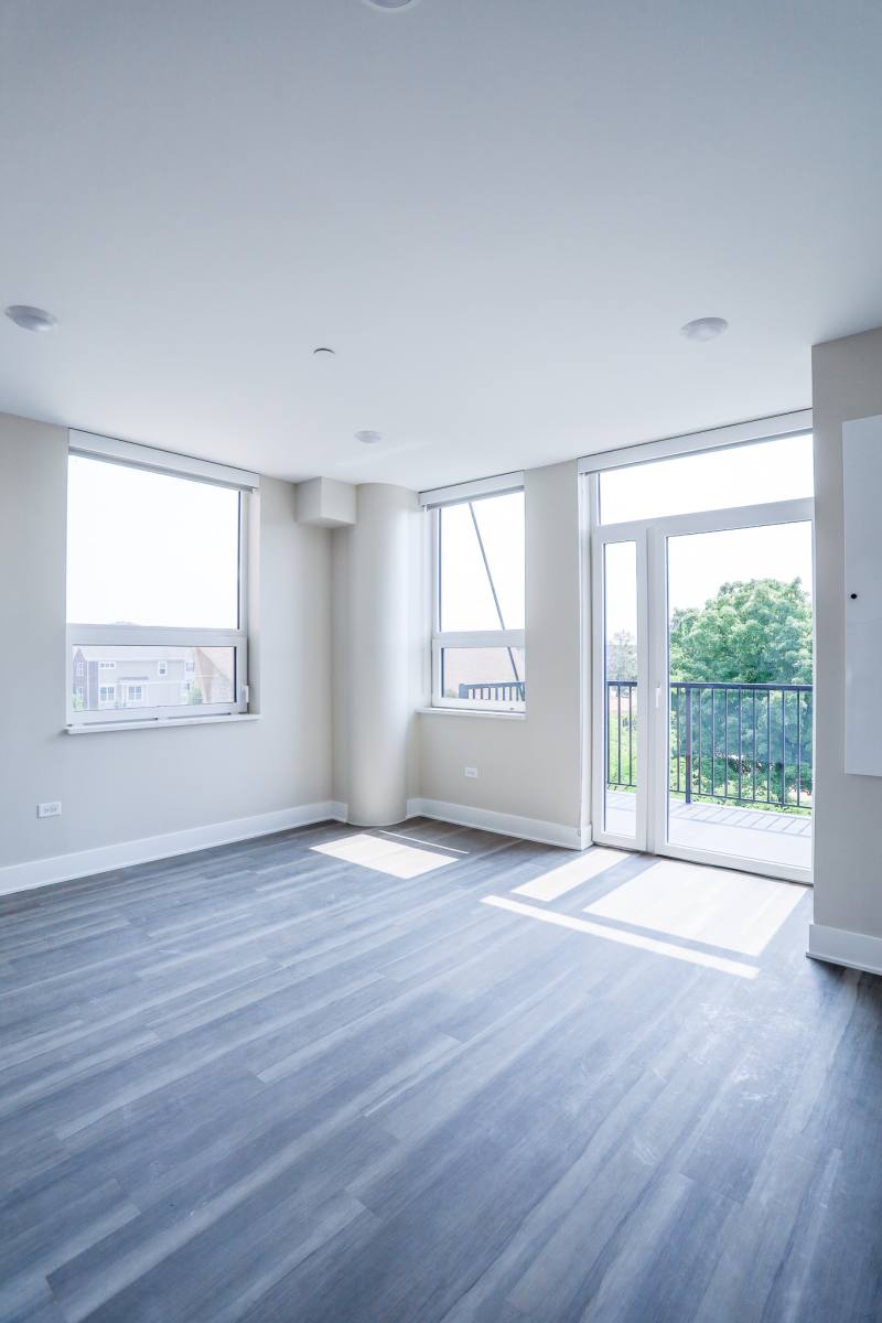 Apartment for rent at 880 Lee St, Des Plaines, IL 60016