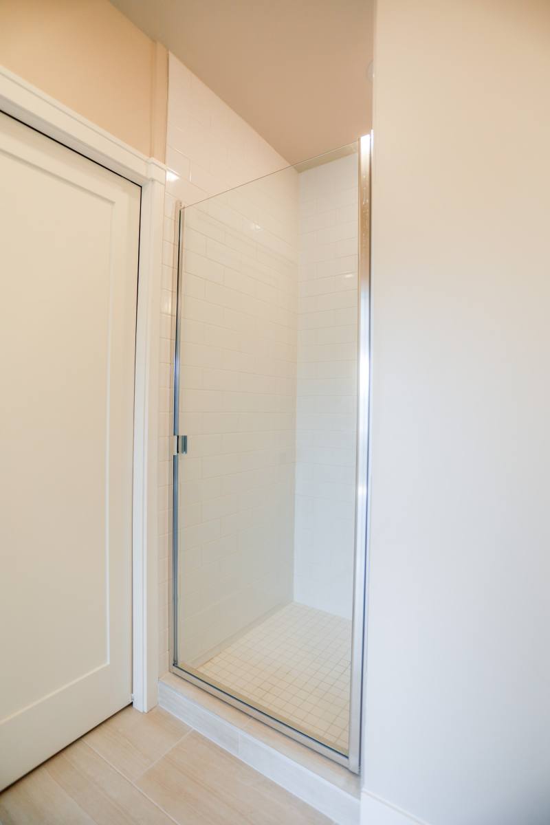 Apartment for rent at 880 Lee St, Des Plaines, IL 60016