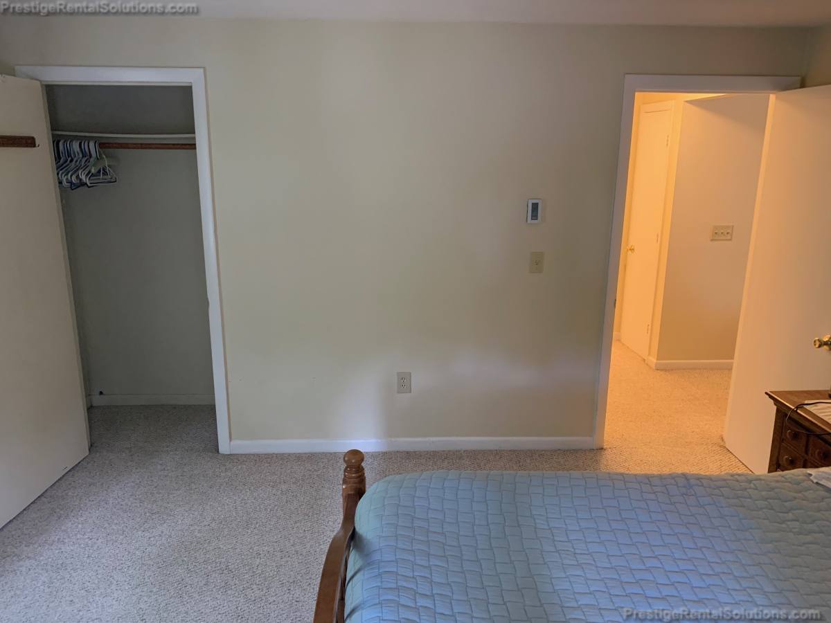 Apartment for rent at 40 Dinan Dr, Gardner, MA 01440