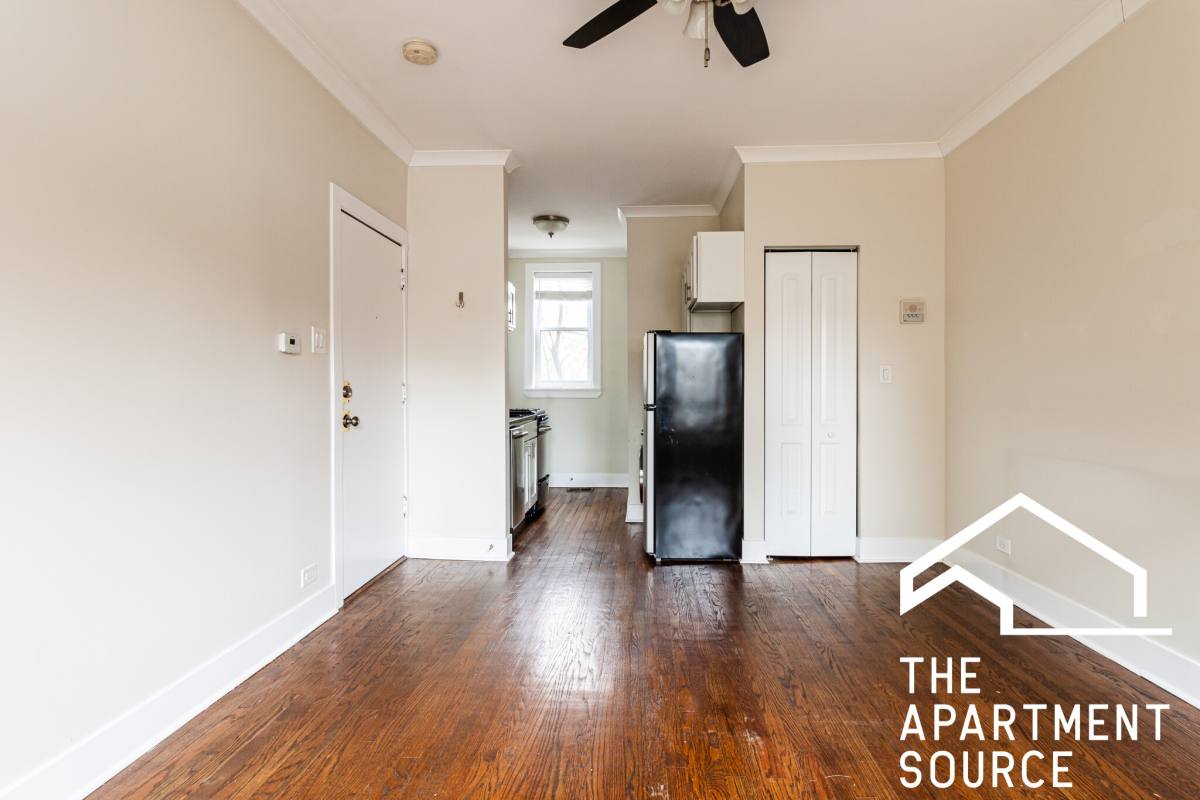 Apartment for rent at 6465 W Roscoe St #1N, Chicago, IL 60641