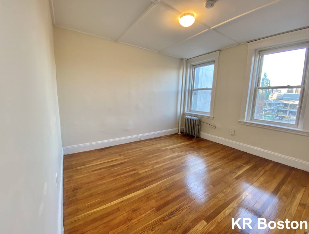 Apartment for rent at 1185 Boylston St, Boston, MA 02215