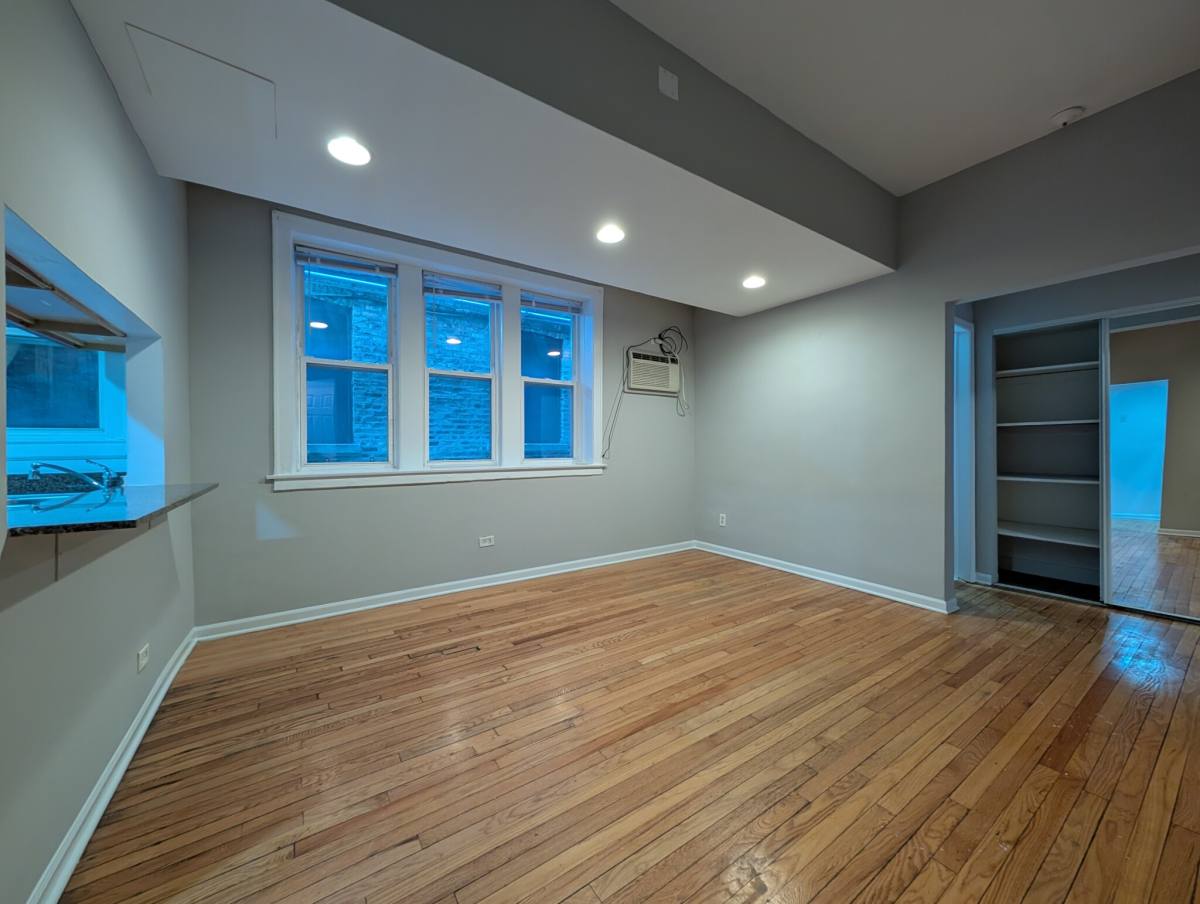 Apartment for rent at 1828 W Lawrence Ave #GDN, Chicago, IL 60640