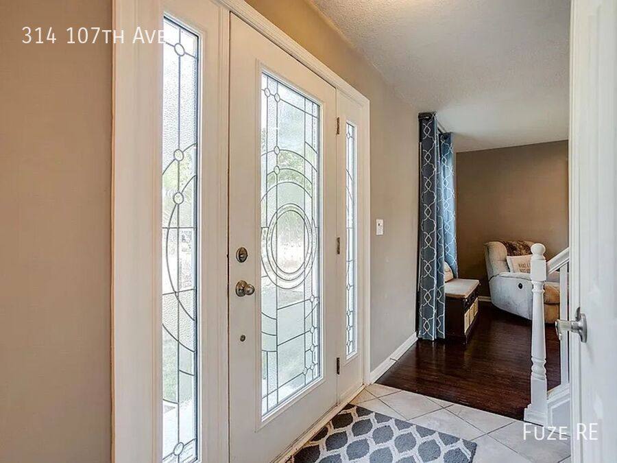 House for rent at 314 107th Ave, Minneapolis, MN 55434