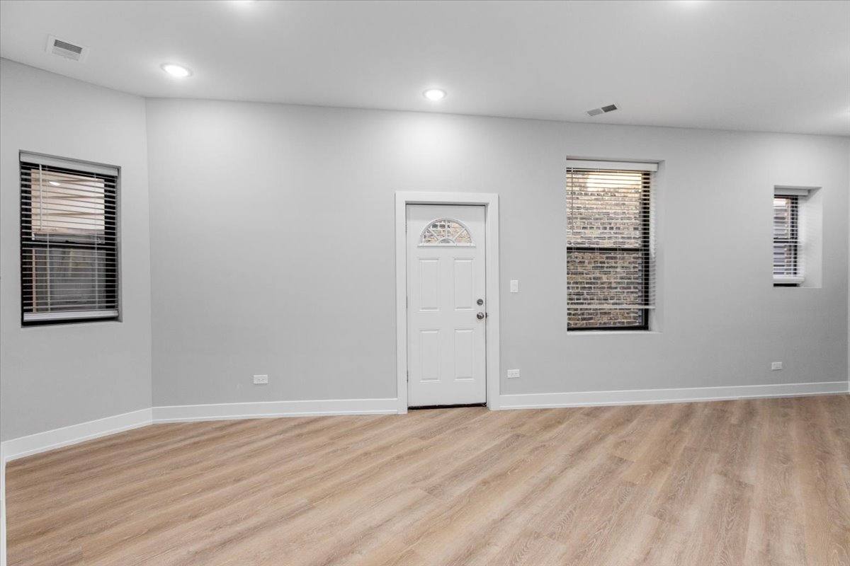 Apartment for rent at 3001 N Central Park Ave #S2, Chicago, IL 60618