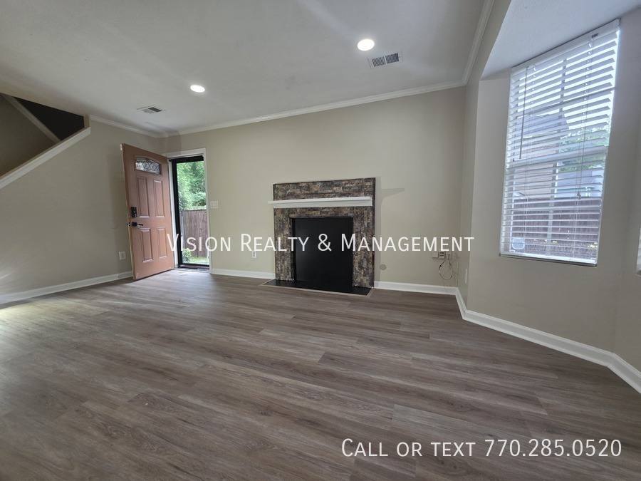 House for rent at 5025 Brittany Dr, Stone Mountain, GA 30083