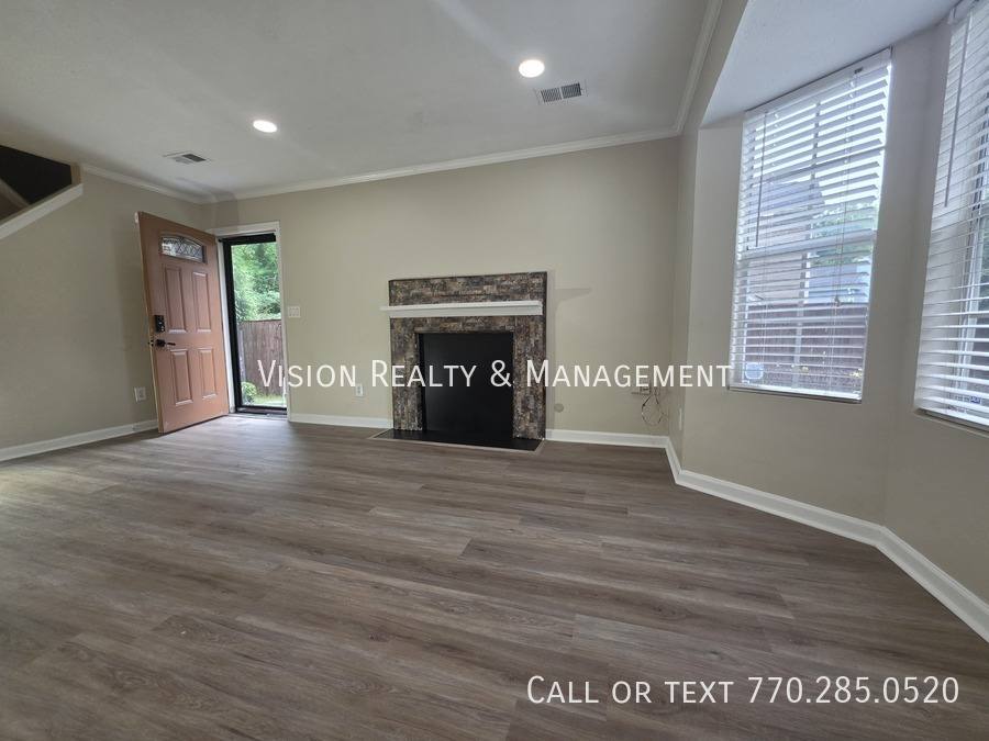 House for rent at 5025 Brittany Dr, Stone Mountain, GA 30083
